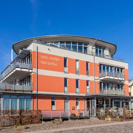 Zeitlos Mit Sund- Und Seeblick * Altefähr