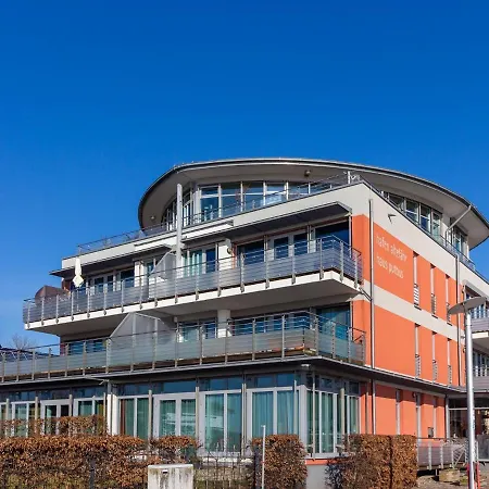 Zeitlos Mit Sund- Und Seeblick Apartment